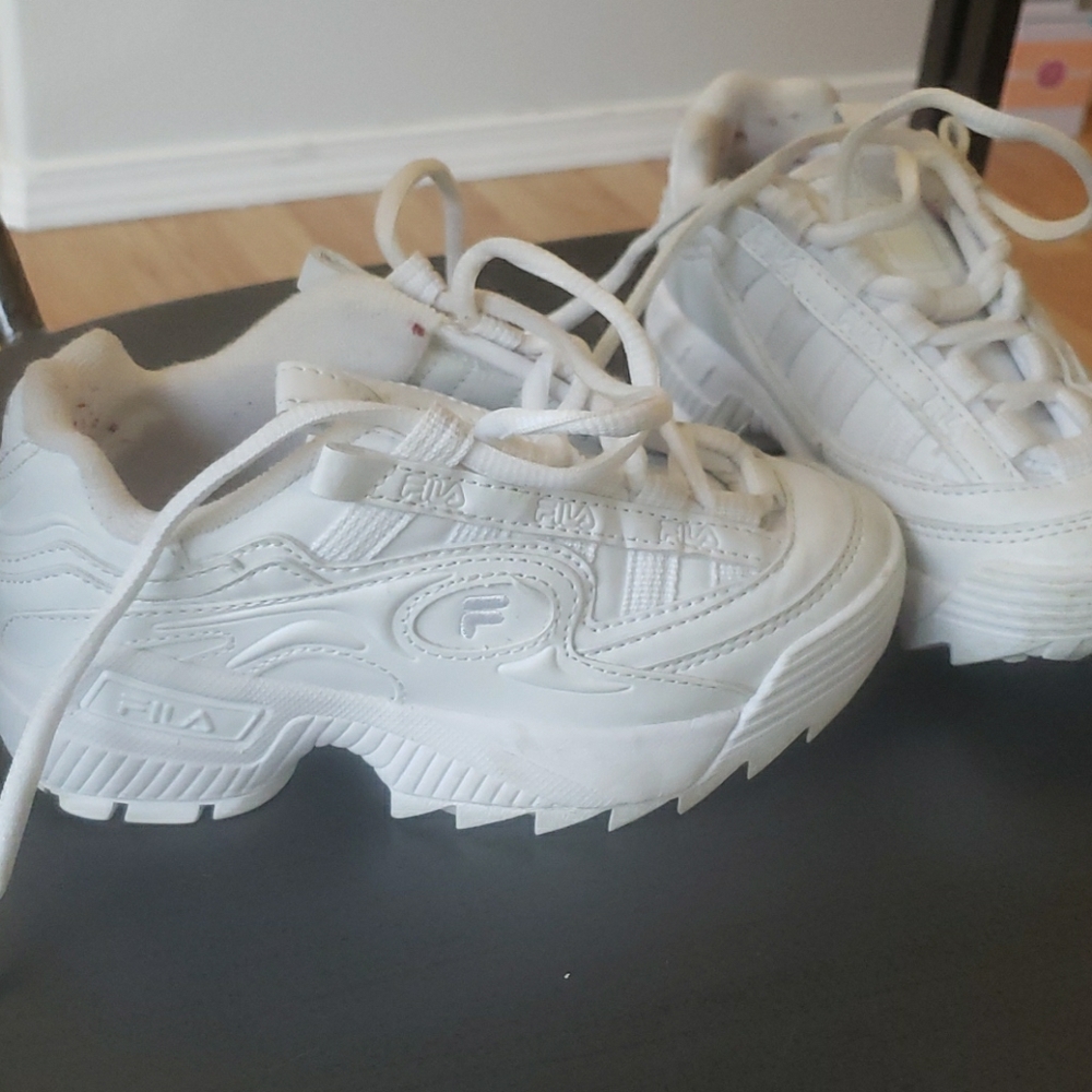 Fila little girl shoes, Dad like sneaker!